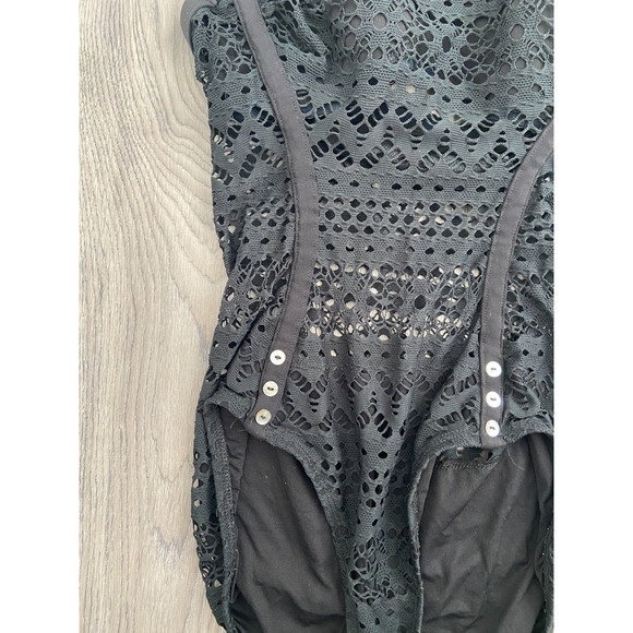 Robin Piccone One-Piece Swimsuit Women's 6 Black Penelope Crochet Overlay - Picture 3 of 6